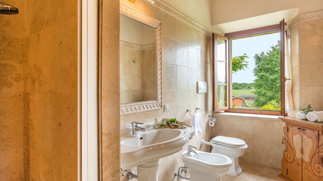 Photo of Bathroom in Torre A Castello