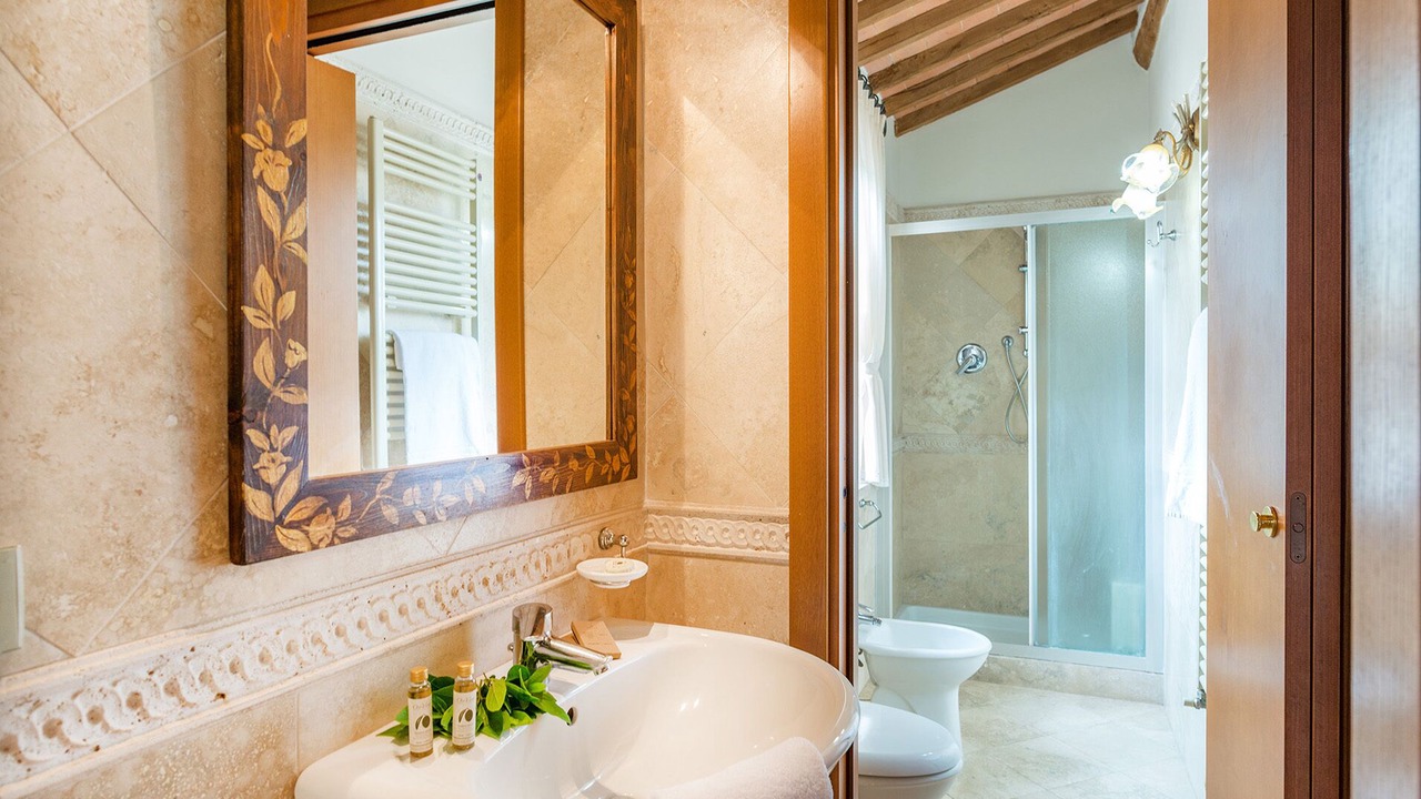 Photo of Bathroom in Torre A Castello