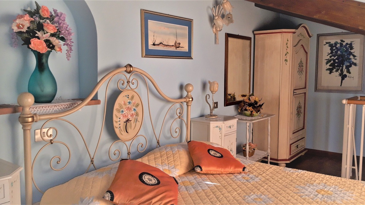 Photo of Bedroom in Passignano sul Trasimeno