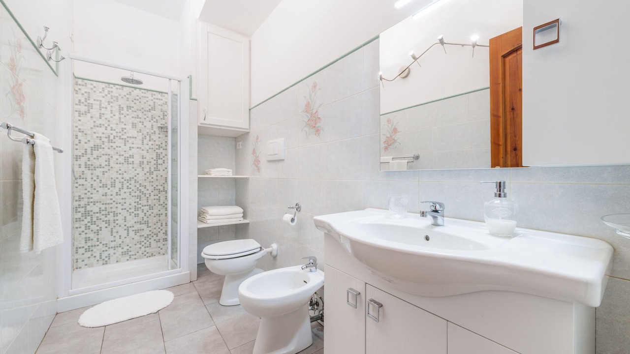 Photo of Bathroom in Montepertuso