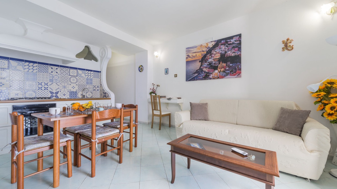 Photo of Livingroom in Montepertuso