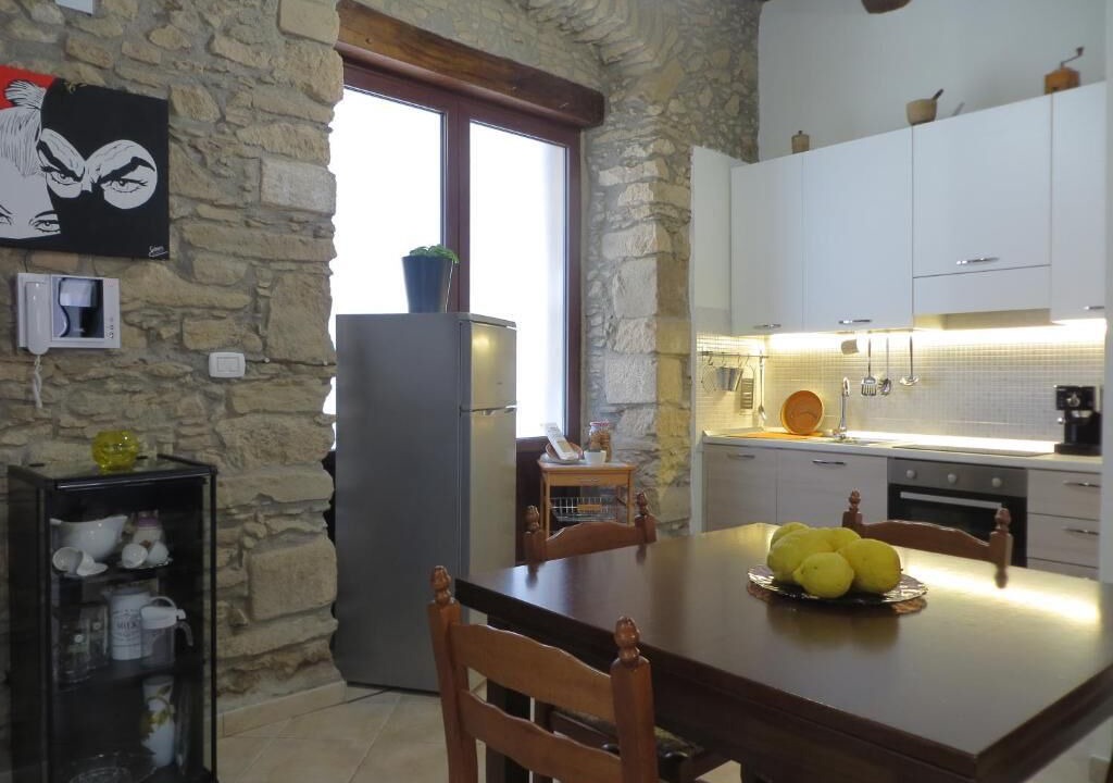Photo of Kitchen in Paola