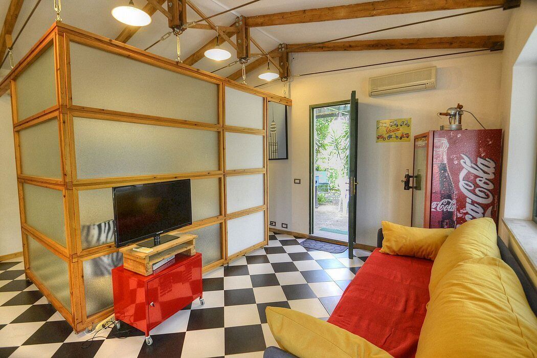Photo of Livingroom in Meta