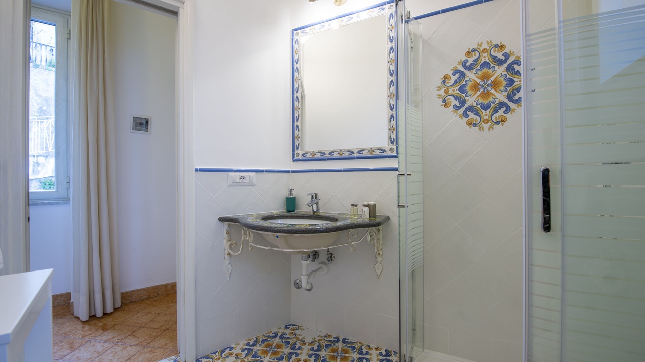 Photo of Bathroom in Praiano