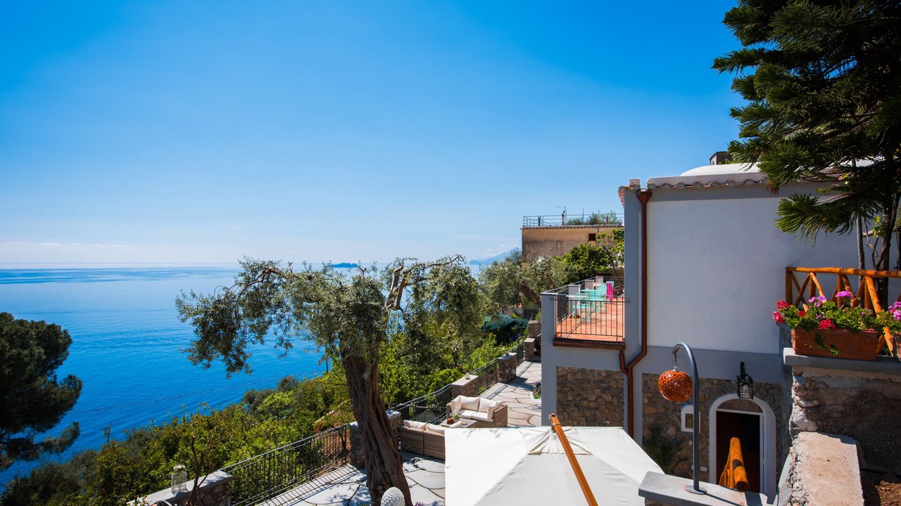 Photo of Patio Balcony in Laurito