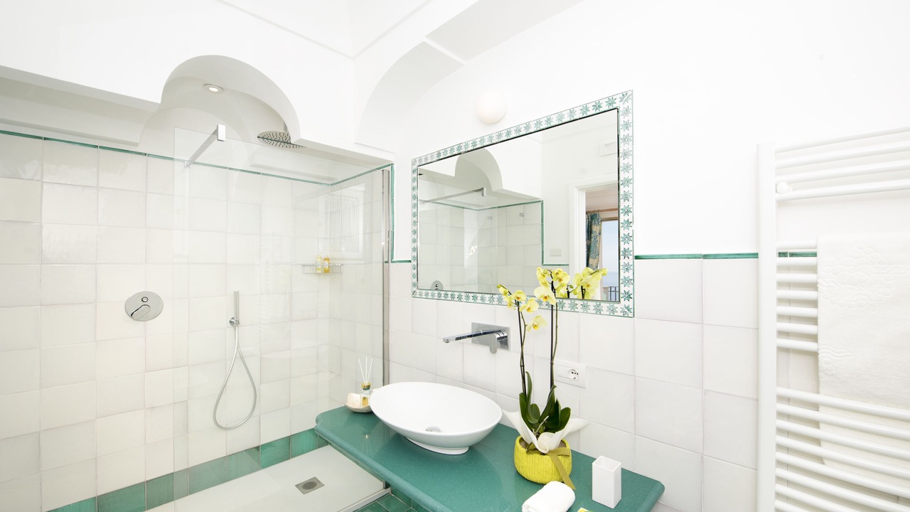 Photo of Bathroom in Laurito