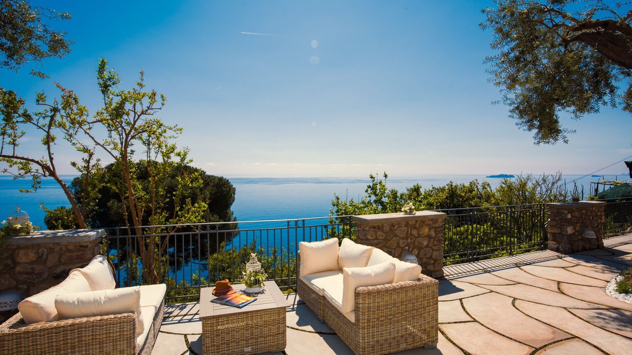 Photo of Patio Balcony in Laurito