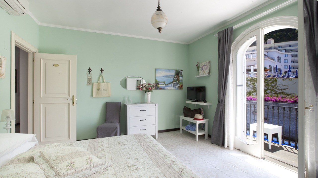 Photo of Bedroom in Sorrento