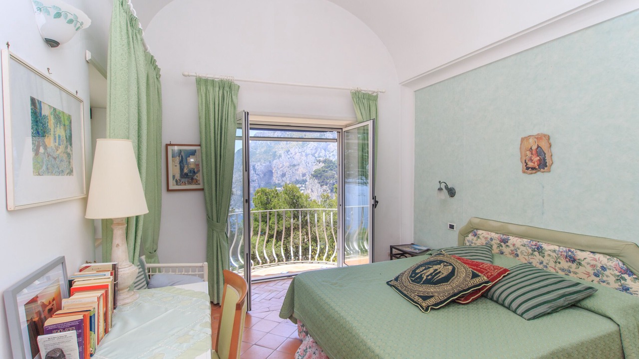 Photo of Bedroom in Capri
