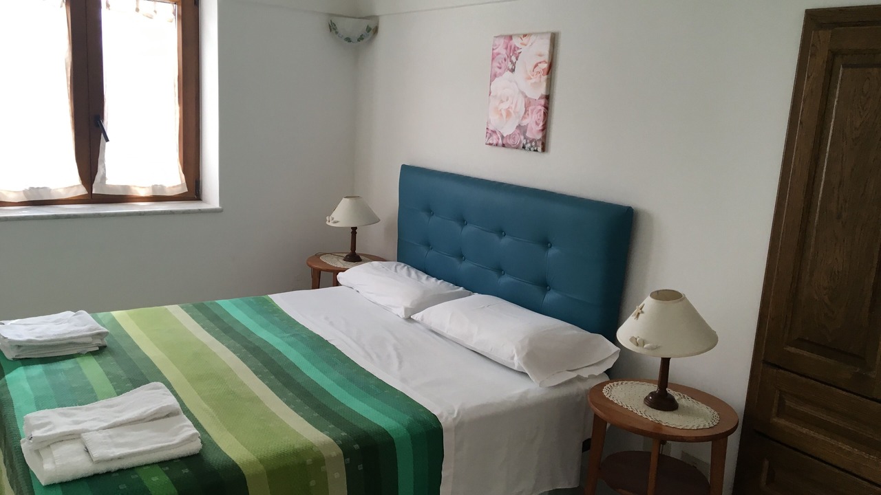 Photo of Bedroom in Furore