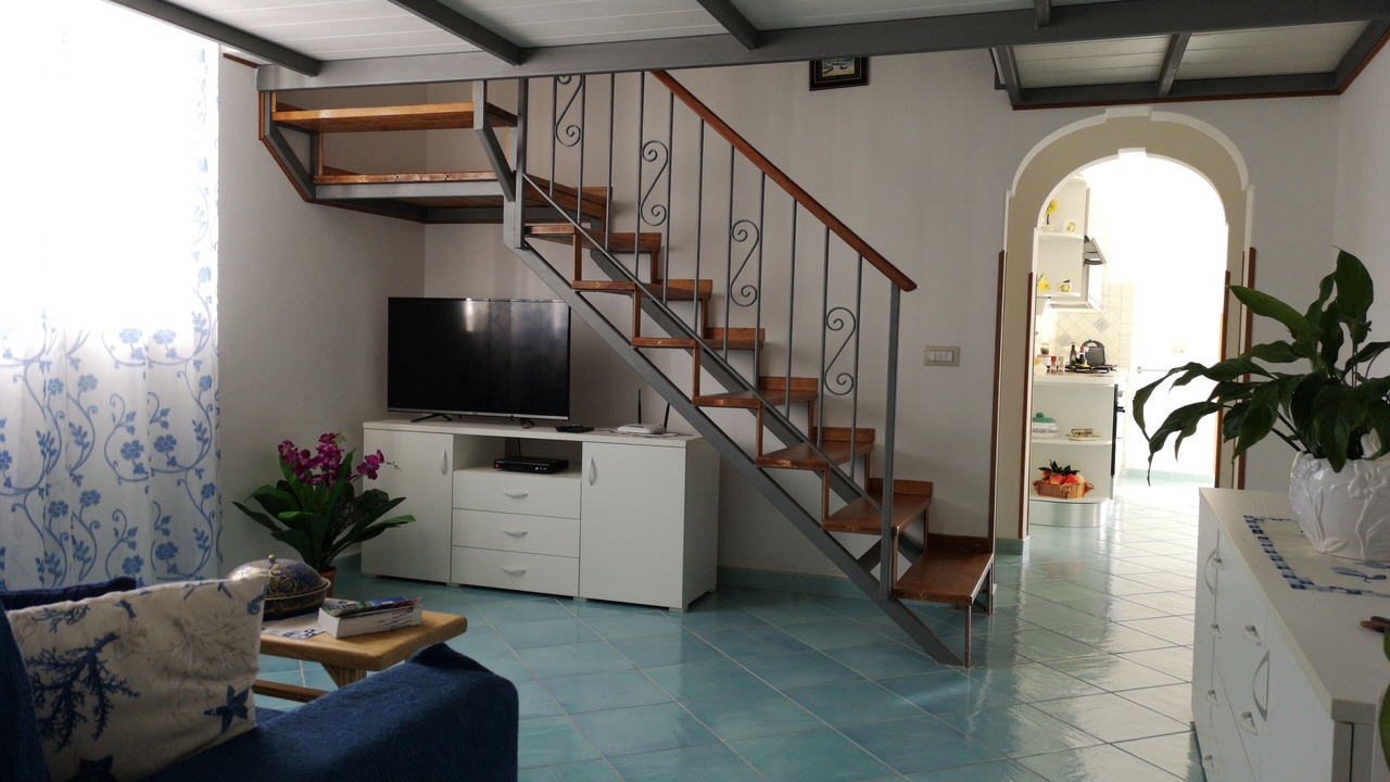 Photo of Livingroom in Montepertuso