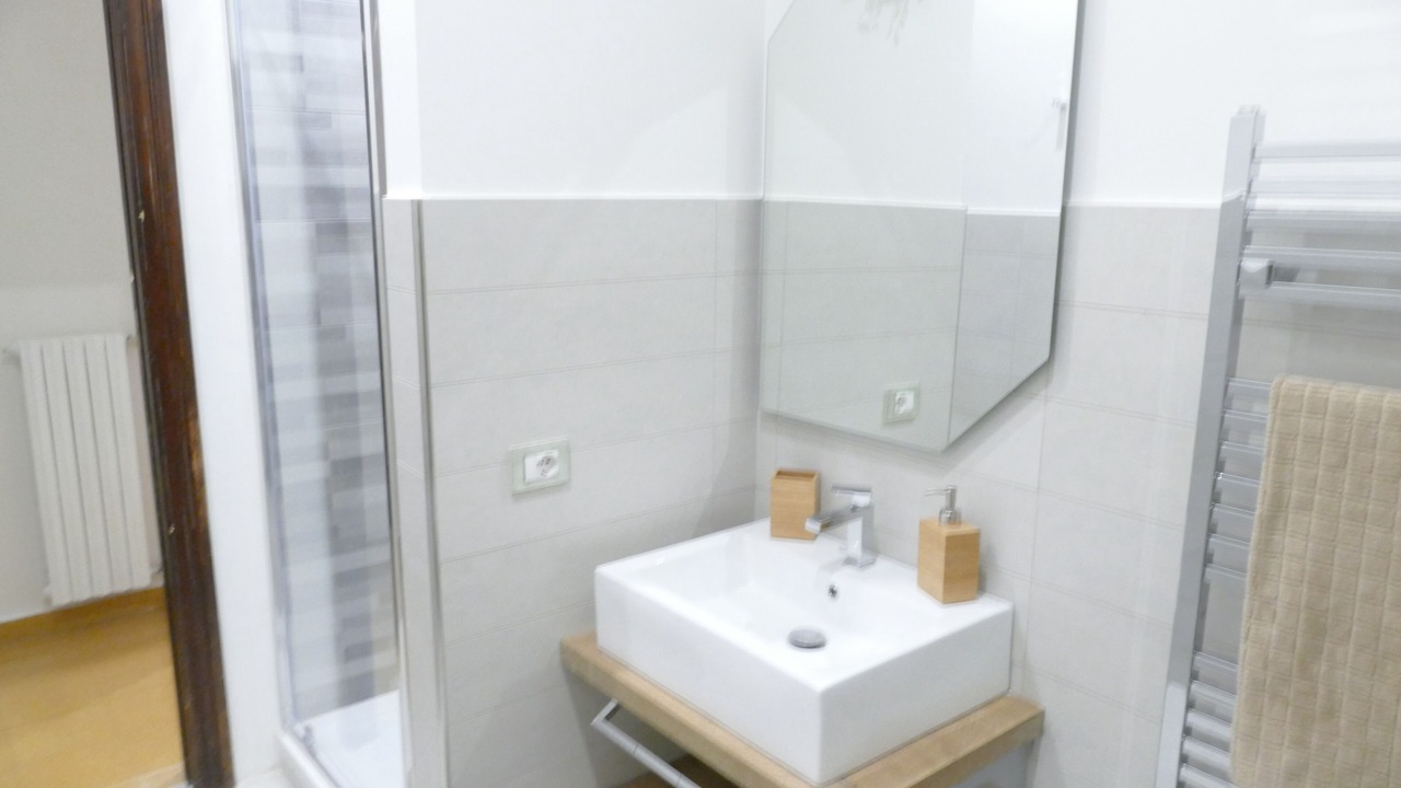 Photo of Bathroom in Historical Downtown Salerno