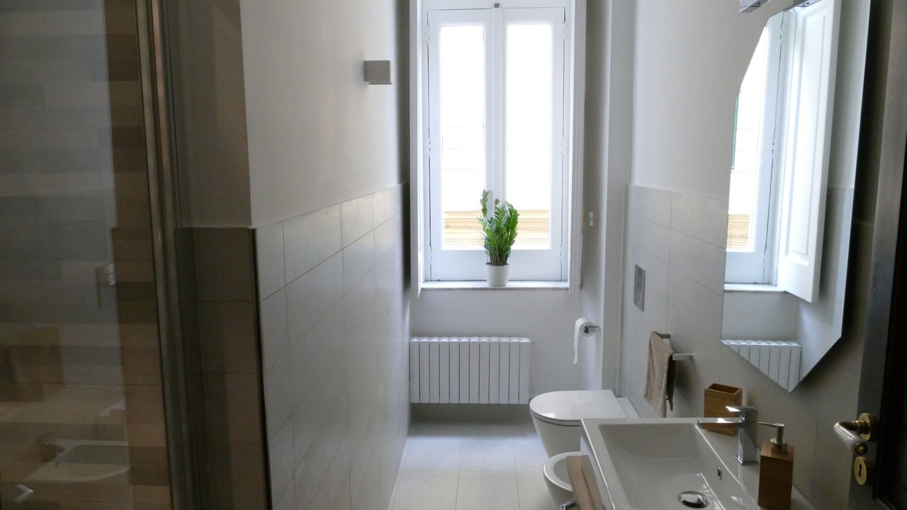 Photo of Bathroom in Historical Downtown Salerno