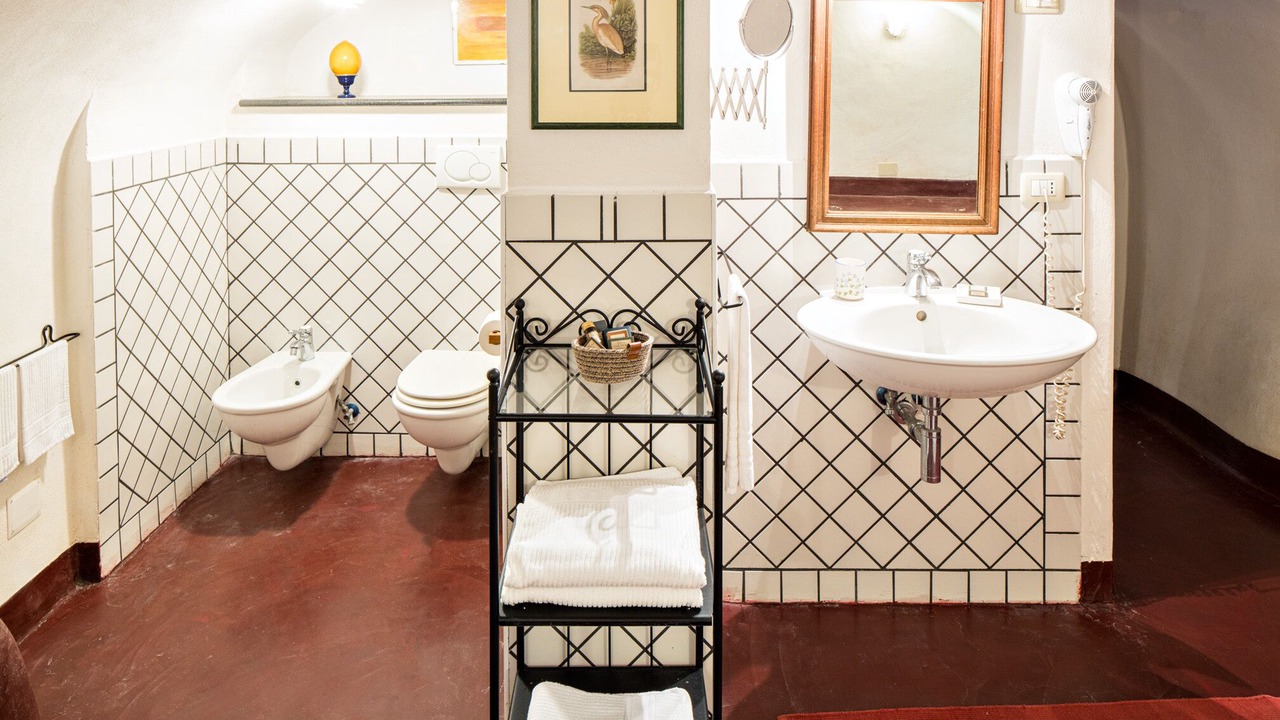 Photo of Bathroom in Nola