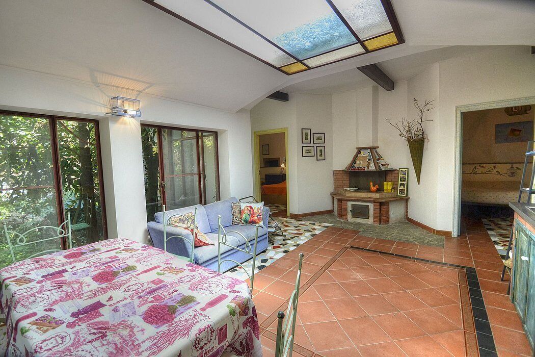 Photo of Bedroom in Meta