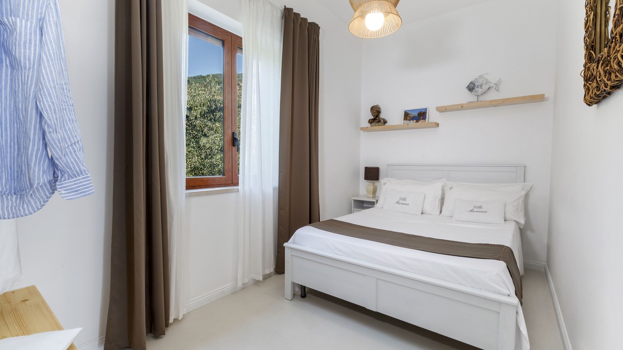 Photo of Bedroom in Sirenuse