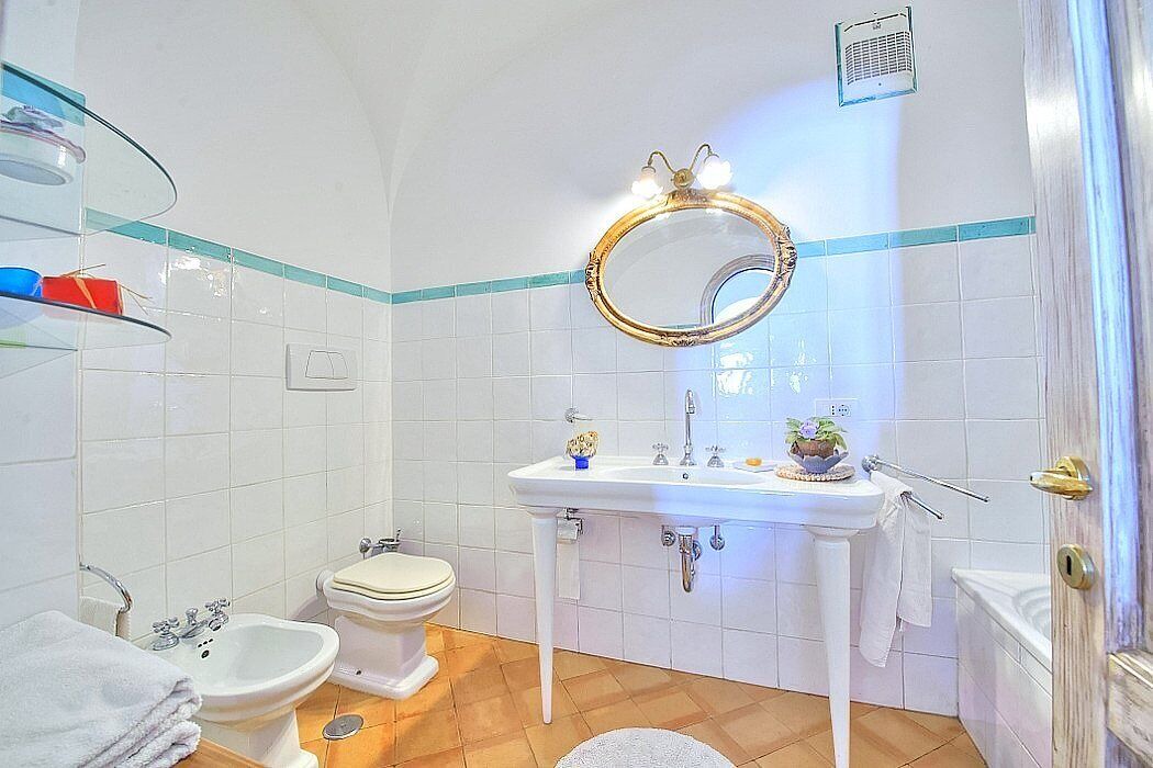 Photo of Bathroom in Praiano