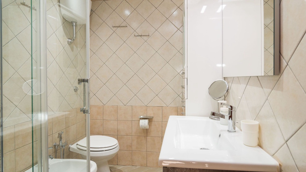 Photo of Bathroom in Quartieri Spagnoli
