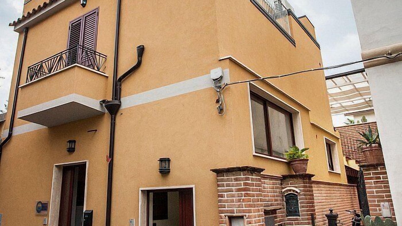 Photo of Outdoor in Locri