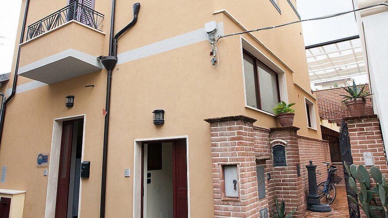 Photo of Outdoor in Locri