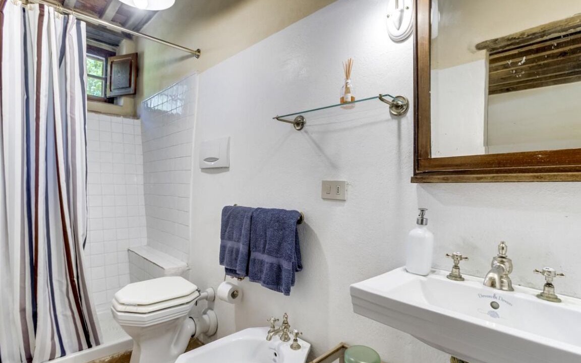 Photo of Bathroom in Castelnuovo dell'Abate