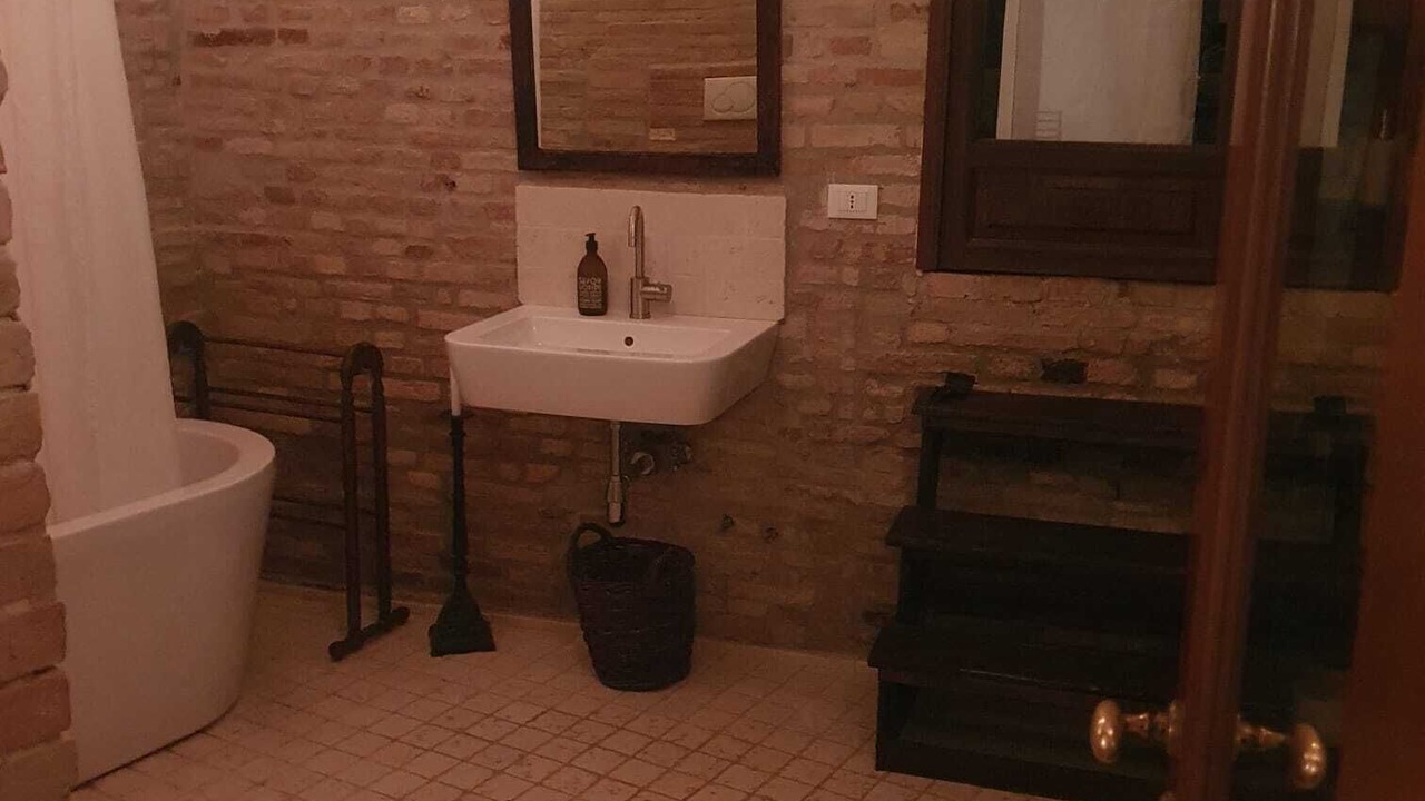 Photo of Bathroom in Penne