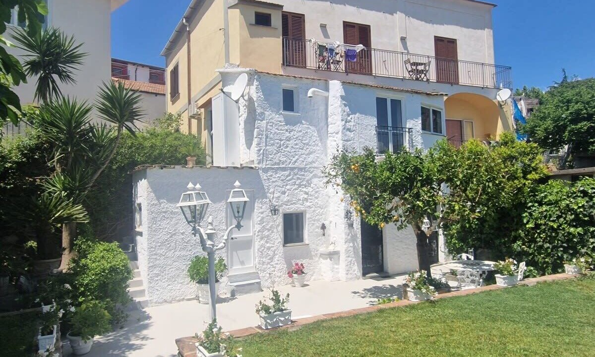 Photo of Outdoor in Sant'Agata sui Due Golfi