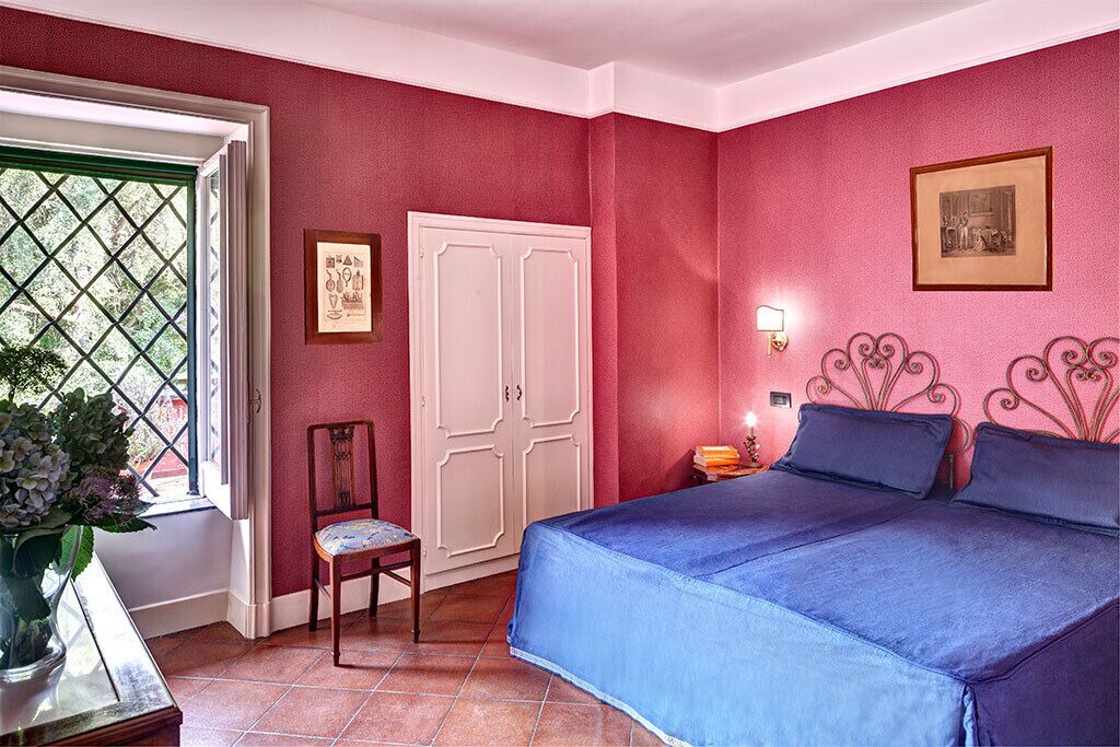 Photo of Bedroom in Meta