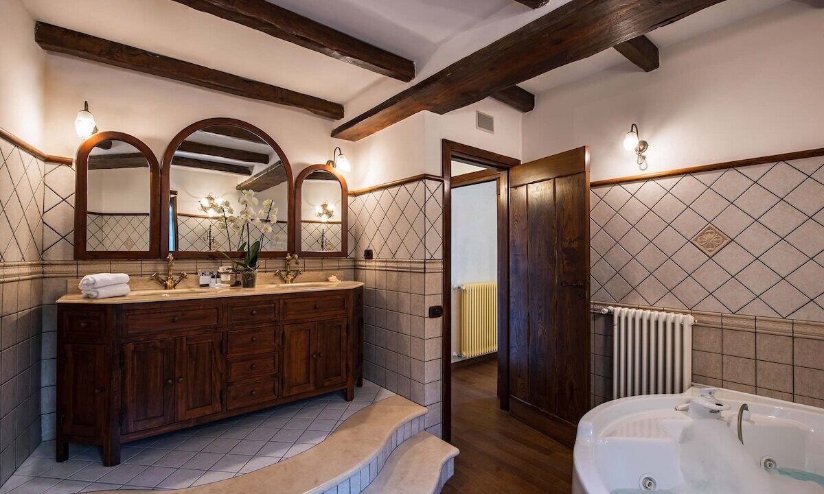 Photo of Bathroom in Priora
