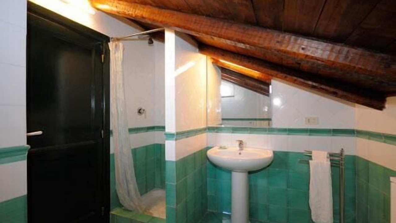 Photo of Bathroom in Scala