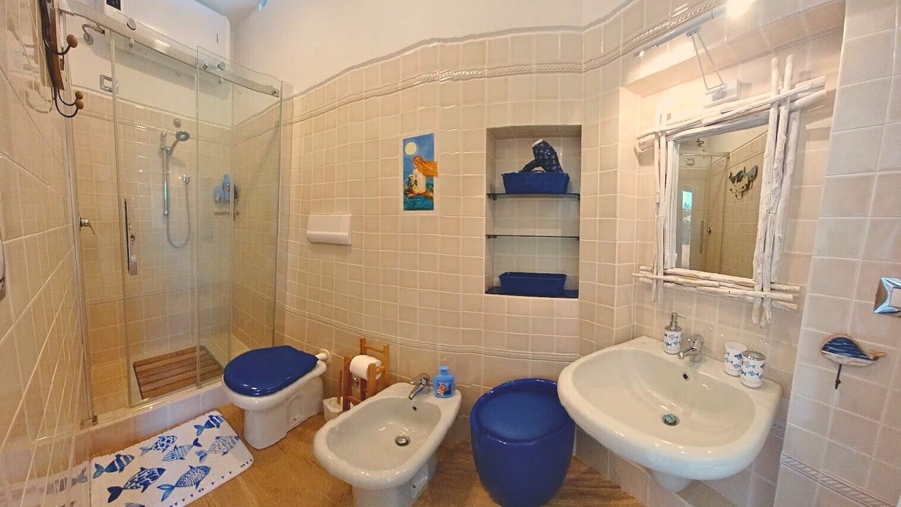 Photo of Bathroom in Porto Istana