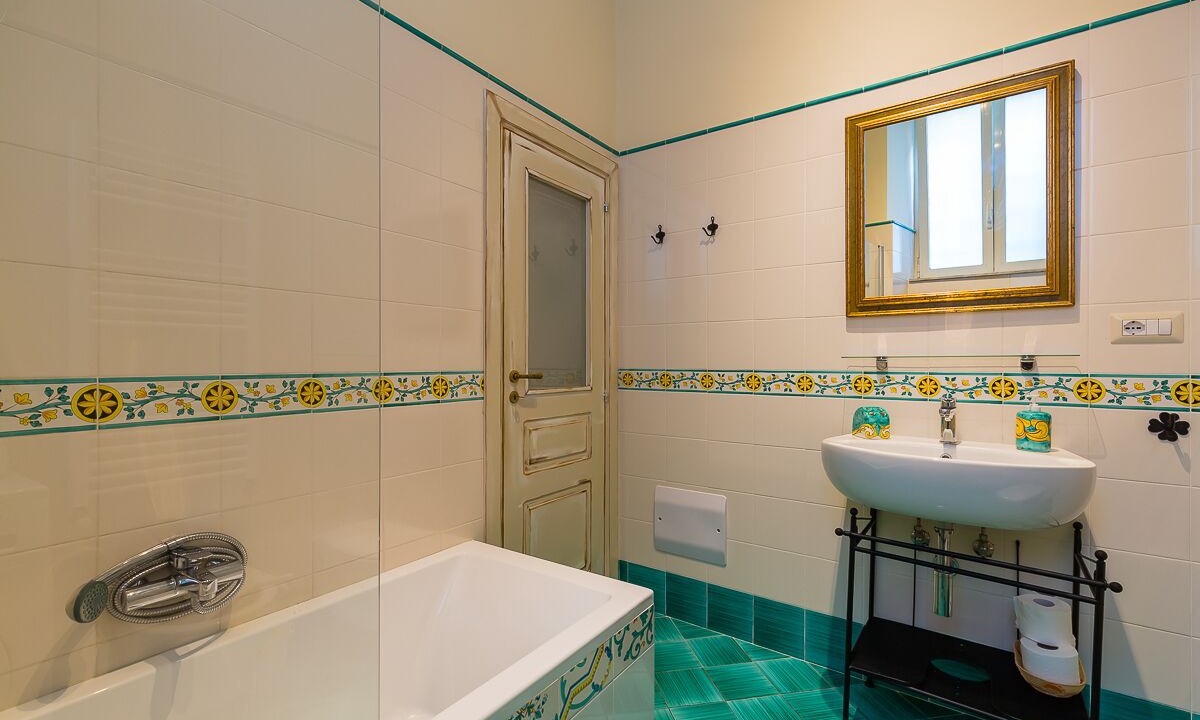 Photo of Bathroom in Rione Duomo