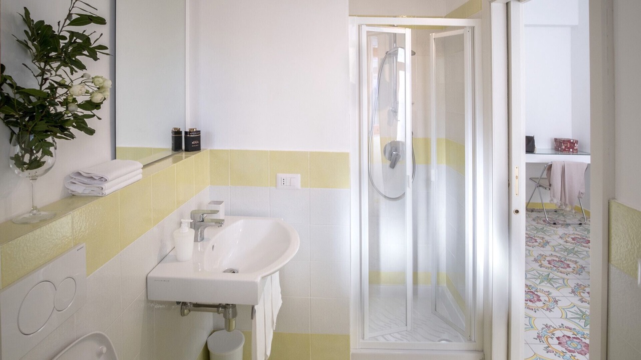 Photo of Bathroom in Sorrento City Centre