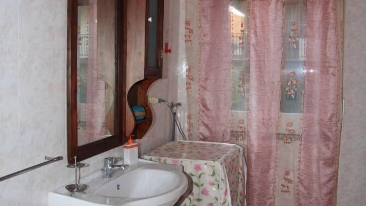 Photo of Bathroom in Piazza-Tralia-Pendolo