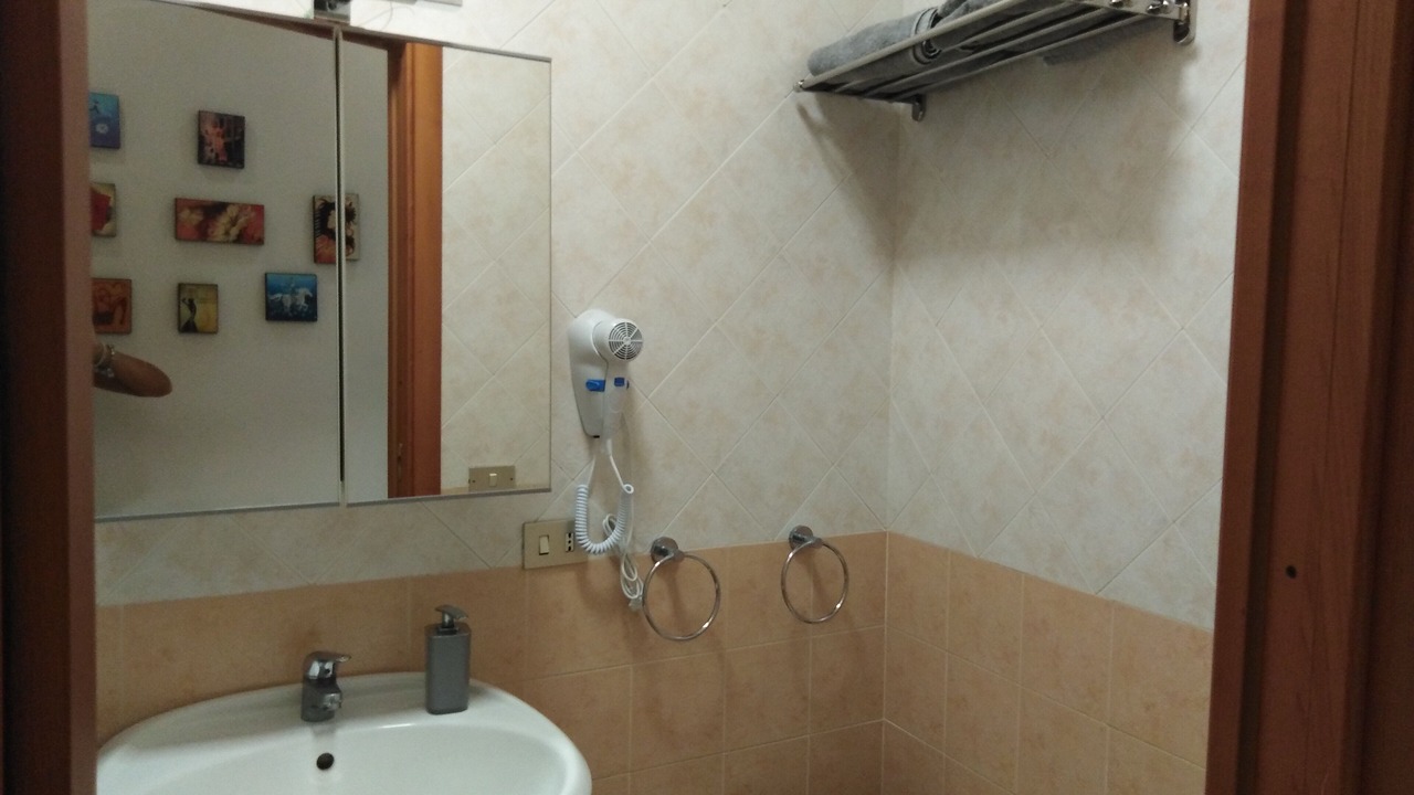 Photo of Bathroom in Quartieri Spagnoli