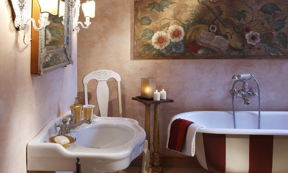 Photo of Bathroom in Old Town