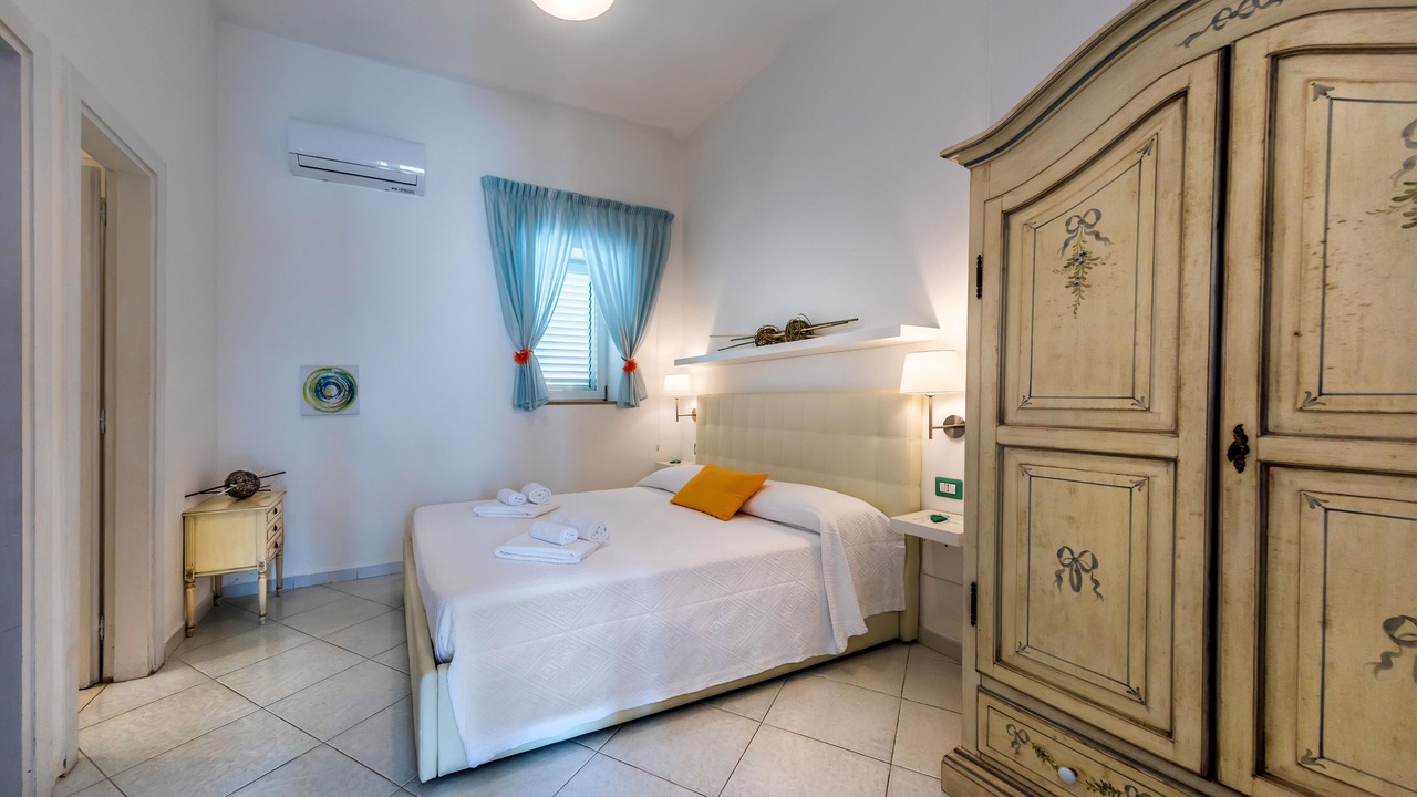 Photo of Bedroom in Ischia Porto