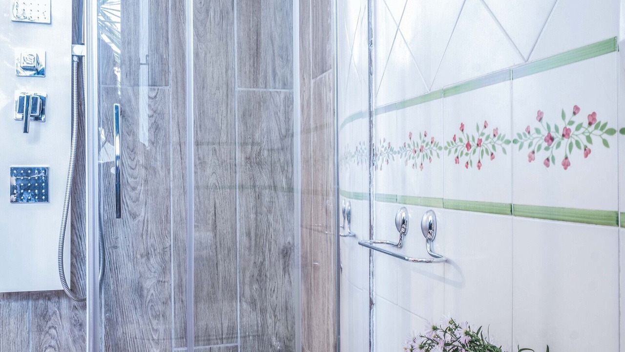 Photo of Bathroom in Sorrento City Centre