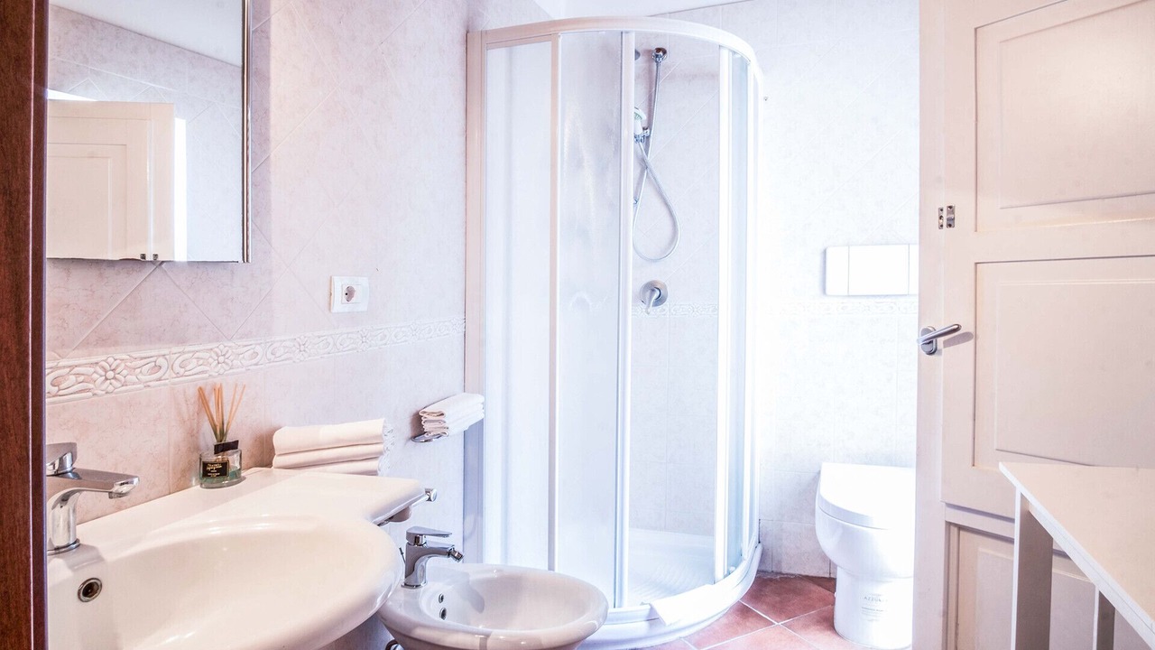 Photo of Bathroom in Sorrento City Centre