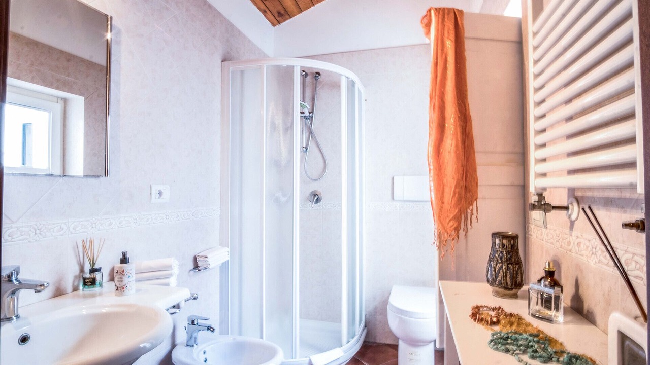 Photo of Bathroom in Sorrento City Centre