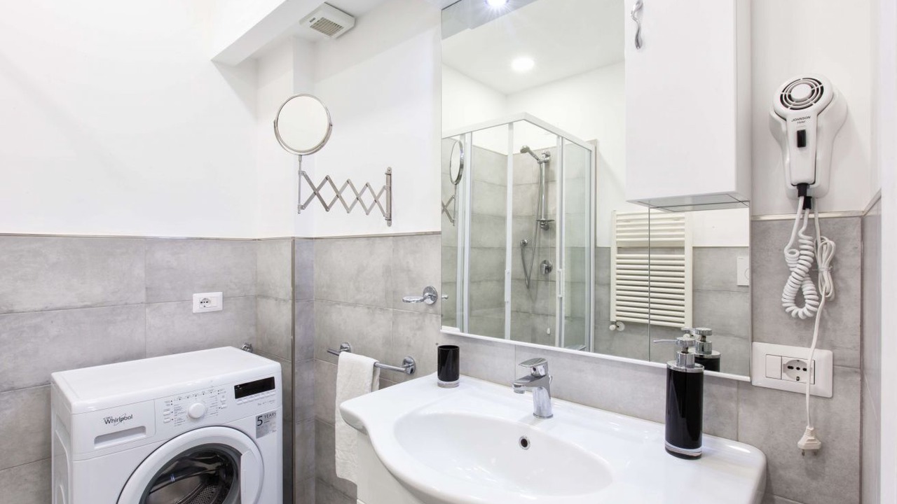 Photo of Bathroom in Sorrento City Centre