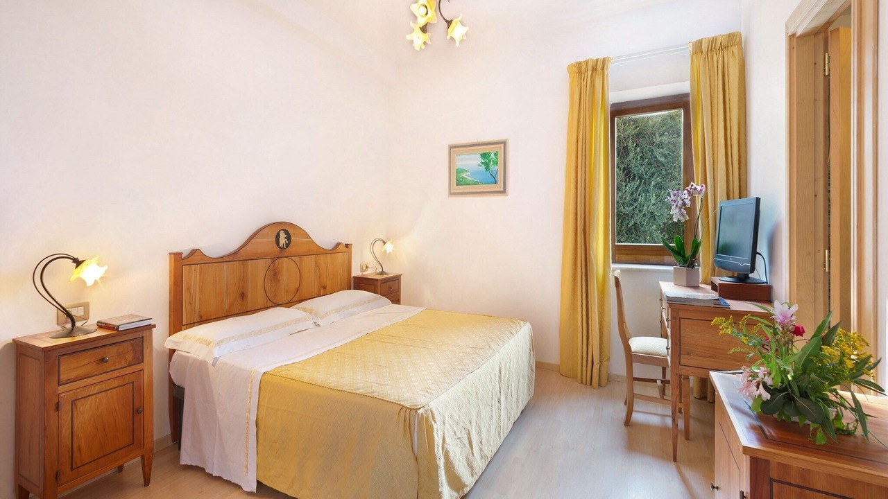 Photo of Bedroom in Sirenuse