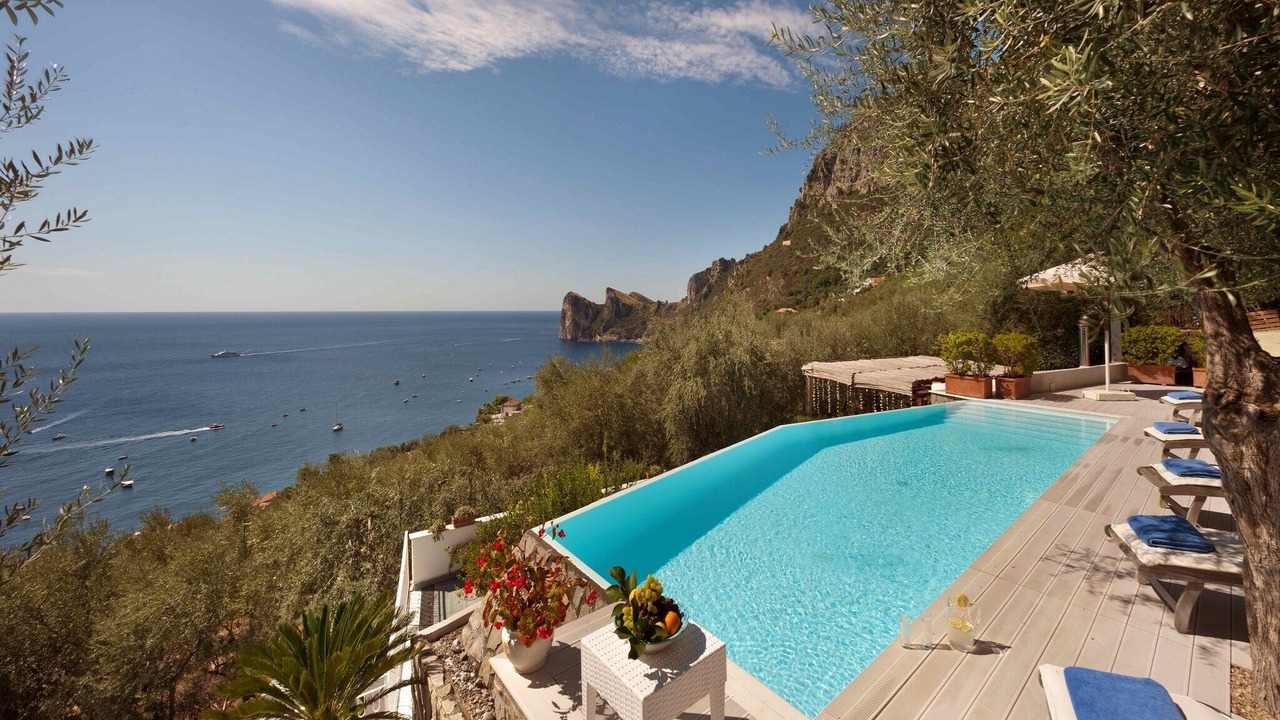 Photo of Outdoor in Sirenuse
