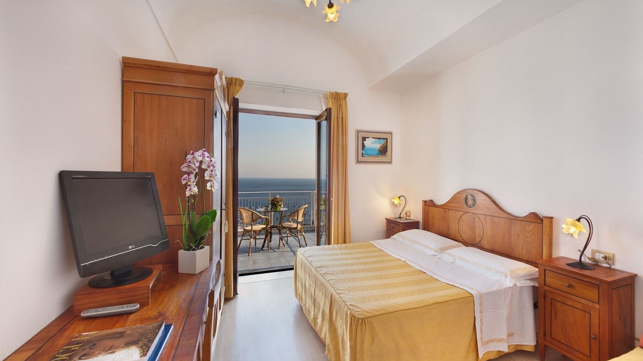 Photo of Bedroom in Sirenuse
