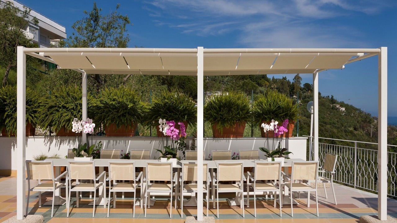 Photo of Outdoor in Sirenuse