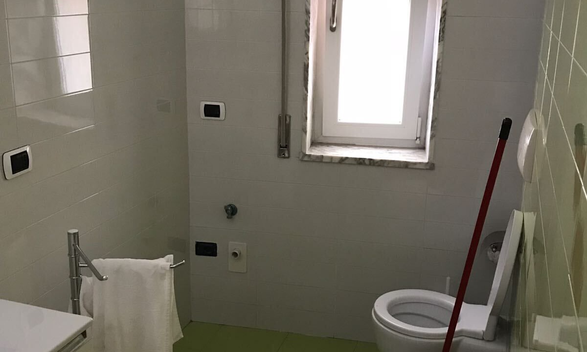 Photo of Bathroom in Torre Annunziata