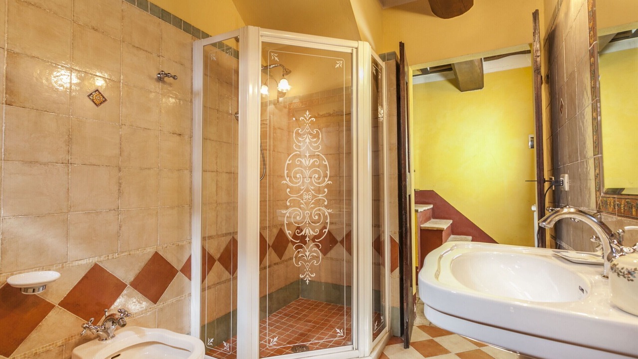 Photo of Bathroom in Cortona
