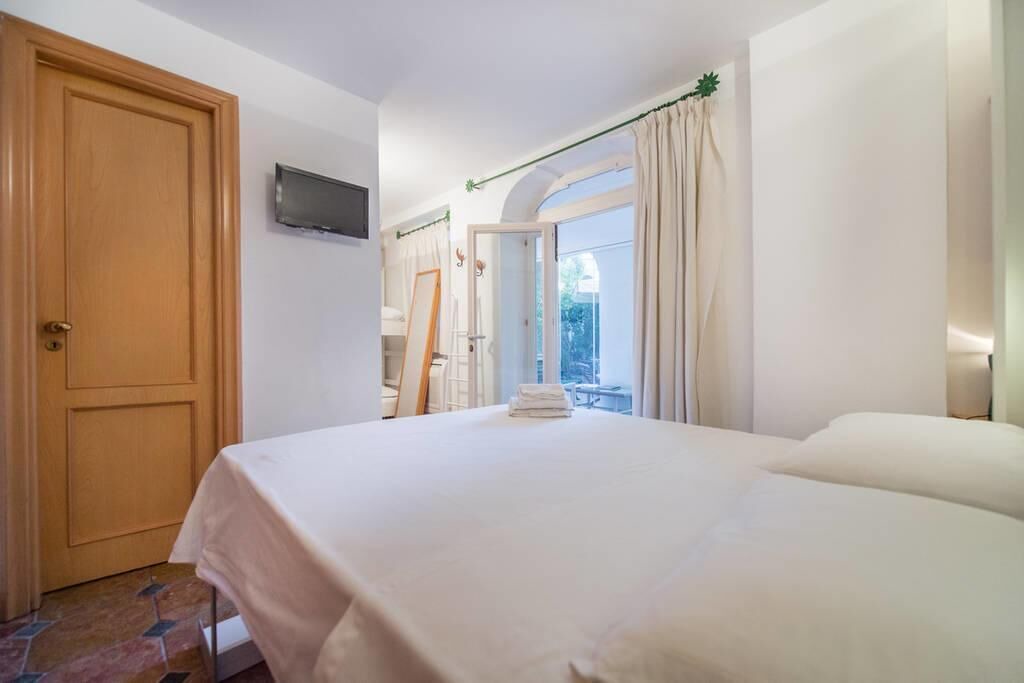 Photo of Bedroom in Capri