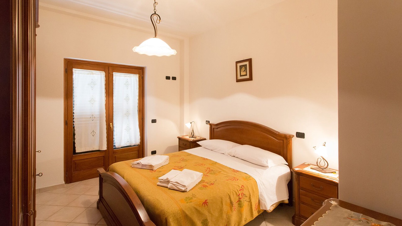 Photo of Bedroom in Furore