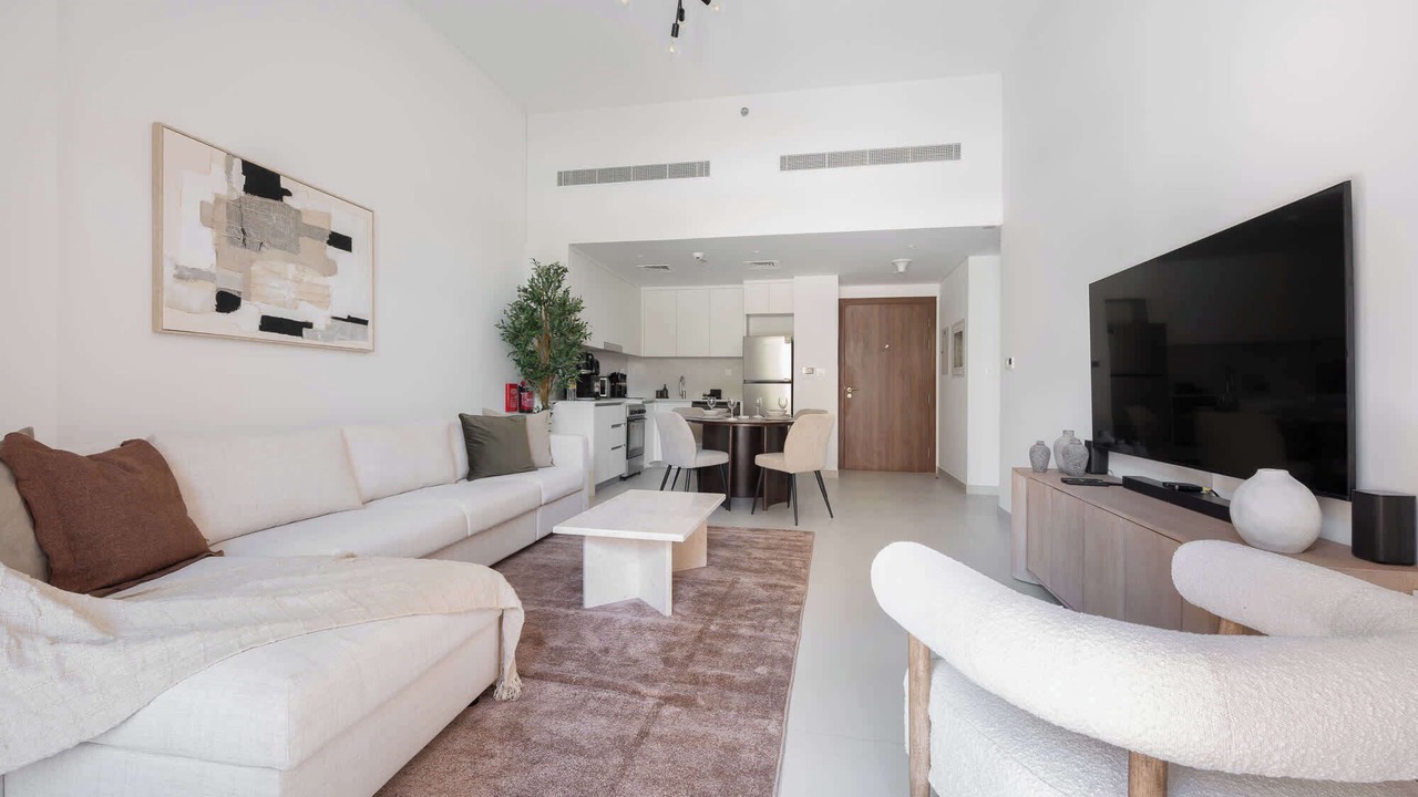 Photo of Livingroom in Umm Suqeim 3